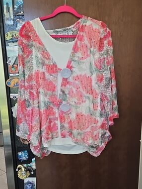 Nina Leonard Coral & White Floral Open-Knit Cardigan